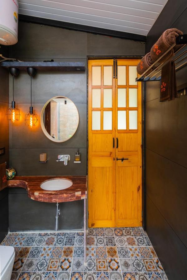 Saffronstays Turquoise Maison, Karjat Exterior photo